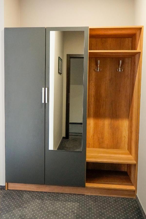 Industrial Belisce Bed & Breakfast Екстериор снимка